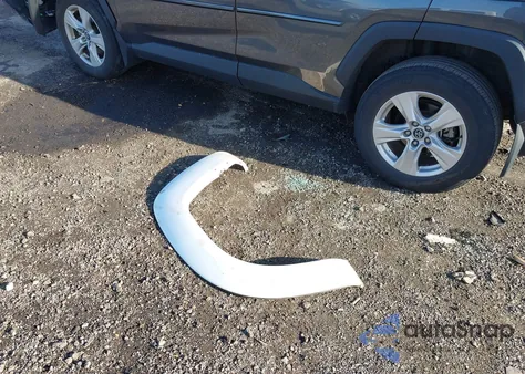 2013 Toyota Tacoma Base V6 z USA, uszkodzony, nr VIN 3TMLU4EN0DM112149